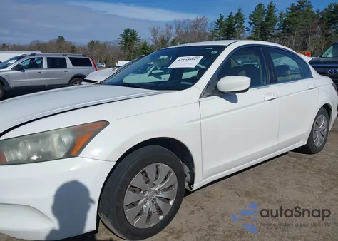 2011 Honda Accord 2.4 Lx z USA, uszkodzony, nr VIN 1HGCP2F3XBA005100